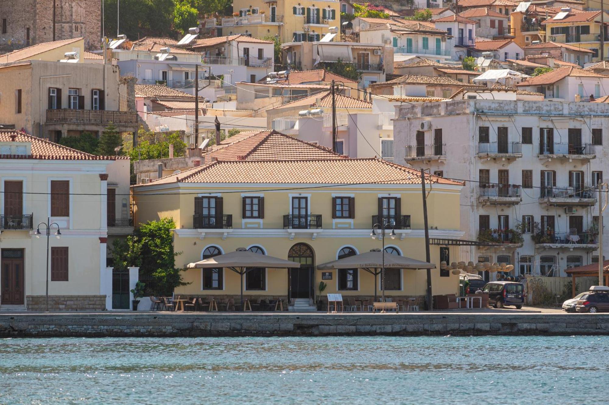 La Boheme Hotel Gythio Bagian luar foto