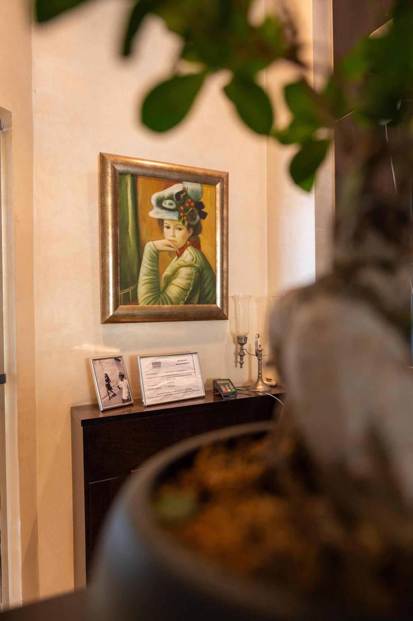 La Boheme Hotel Gythio Bagian luar foto
